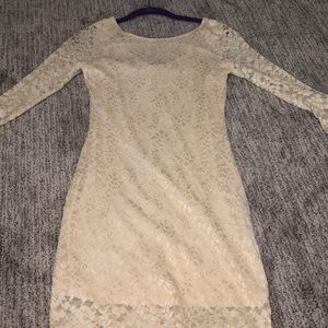 White lace bodycon dress